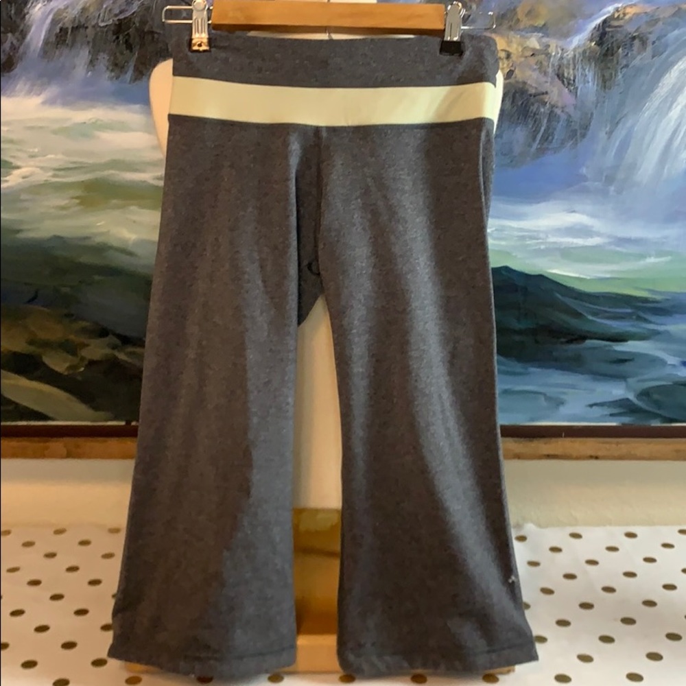 Lululemon adjustable crops